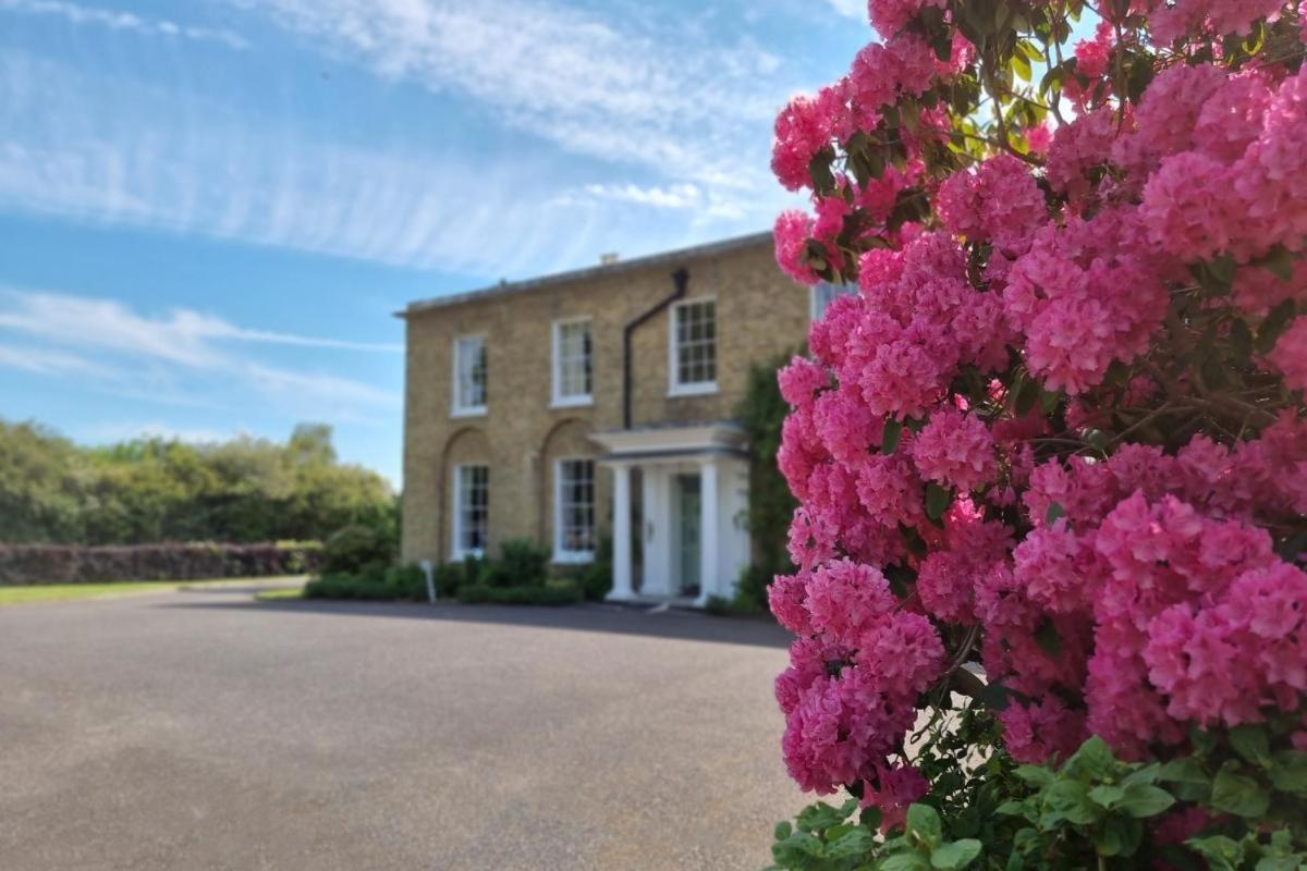 Hadlow Manor Hotel Luaran gambar