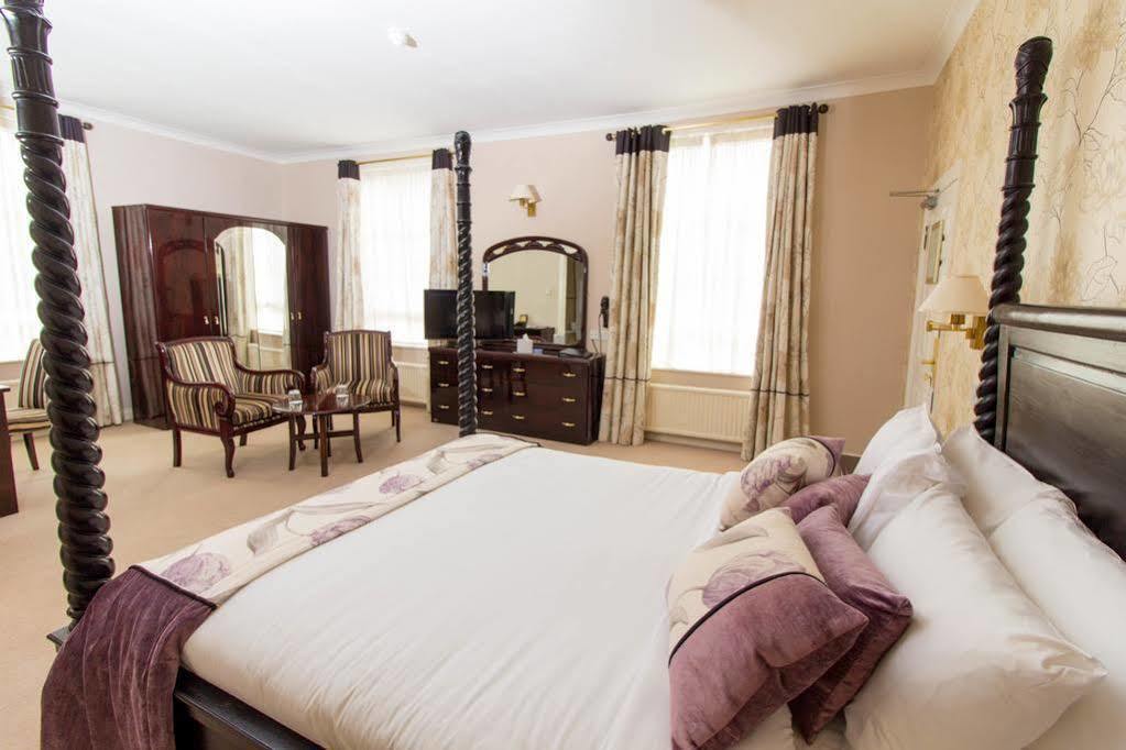 Hadlow Manor Hotel Luaran gambar